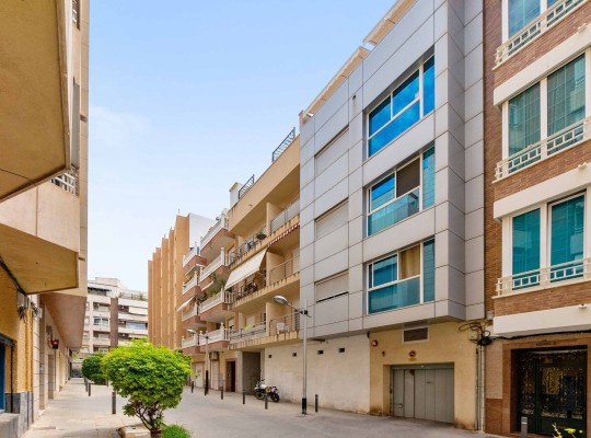 Torrevieja (Torrevieja Centro), Apartment #CQ-KB-42173