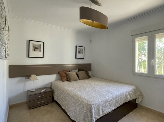 Vila na prodej v první linii s výhledem na moře v Els Poblets (Denia)
