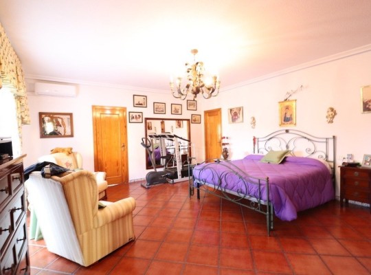 Torrevieja (El chaparral), Villa #CQ-JM-85937